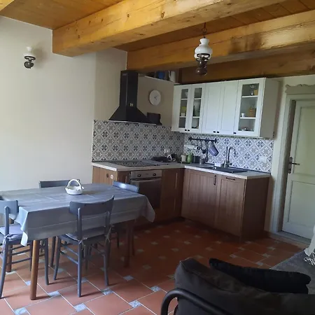 Ristoro La Verna, In Affitto * Кьюзи-делла-Верна